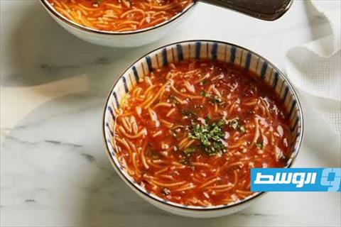 حساء الشعرية بالطماطم