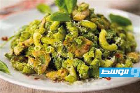 معكرونة بالجبن والسبانخ