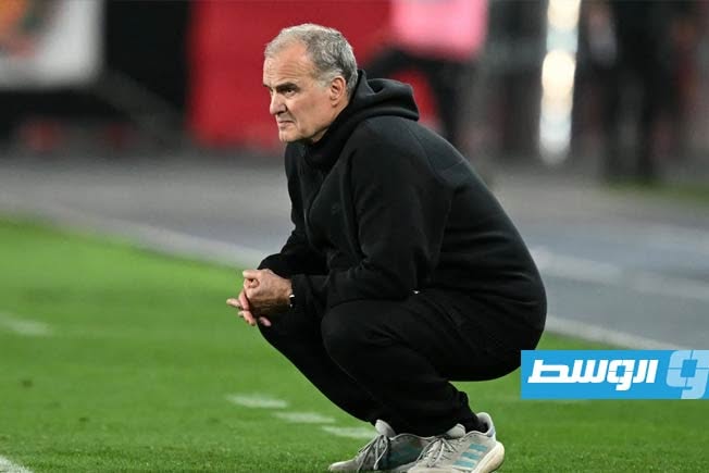 مدرب أوروغواي ينتقد توقفات شرب المياه