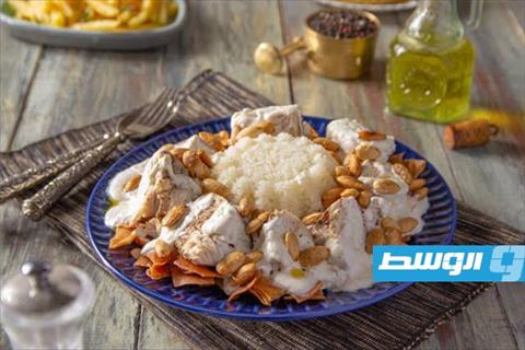 فتة زبادي بالأرز