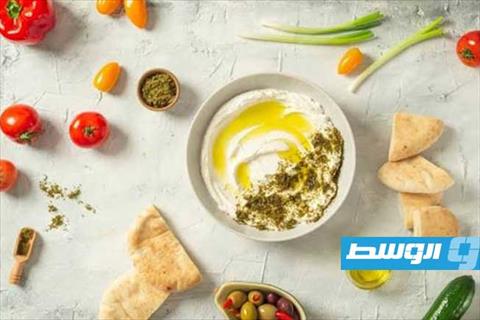 لبنة بزيت الزيتون والزعتر